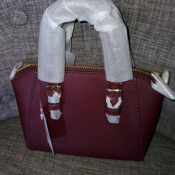 Giftables merlot Ciara crossbody Micheal Kors - Picture 3 of 9